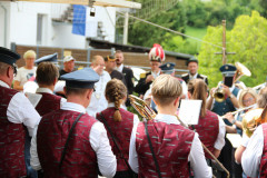 image700